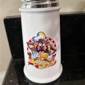 Looney Tunes Tazmanian Devil White Ceramic cheese shaker